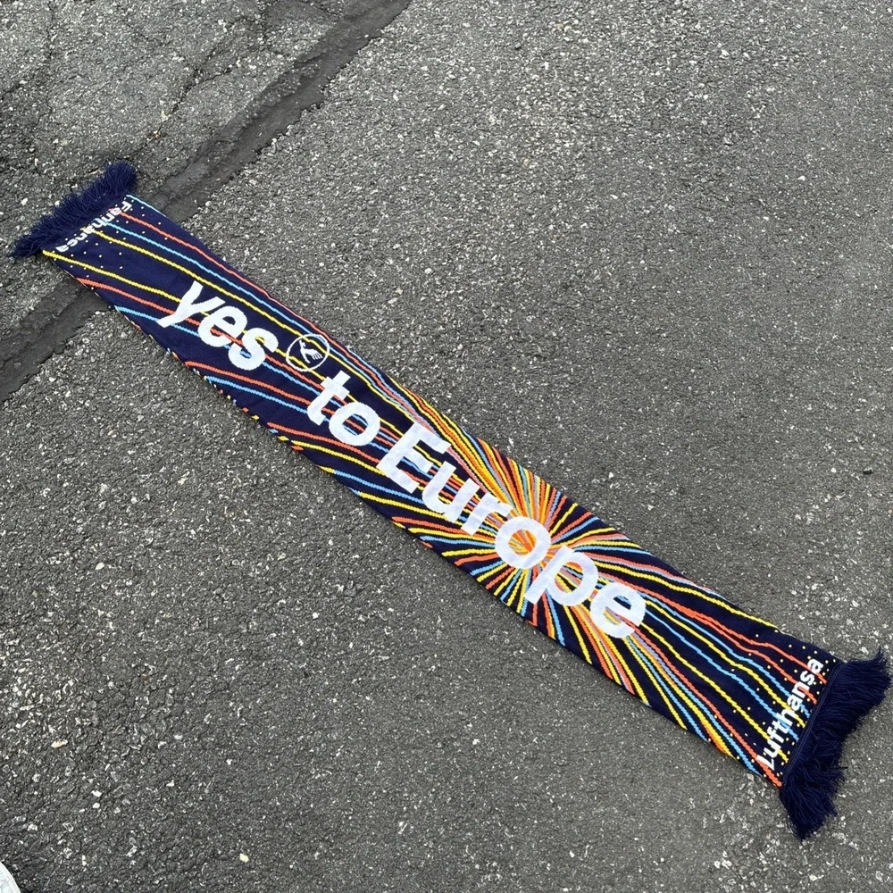 Vintage Lufthansa Yes to Europe Official Scarf Adult